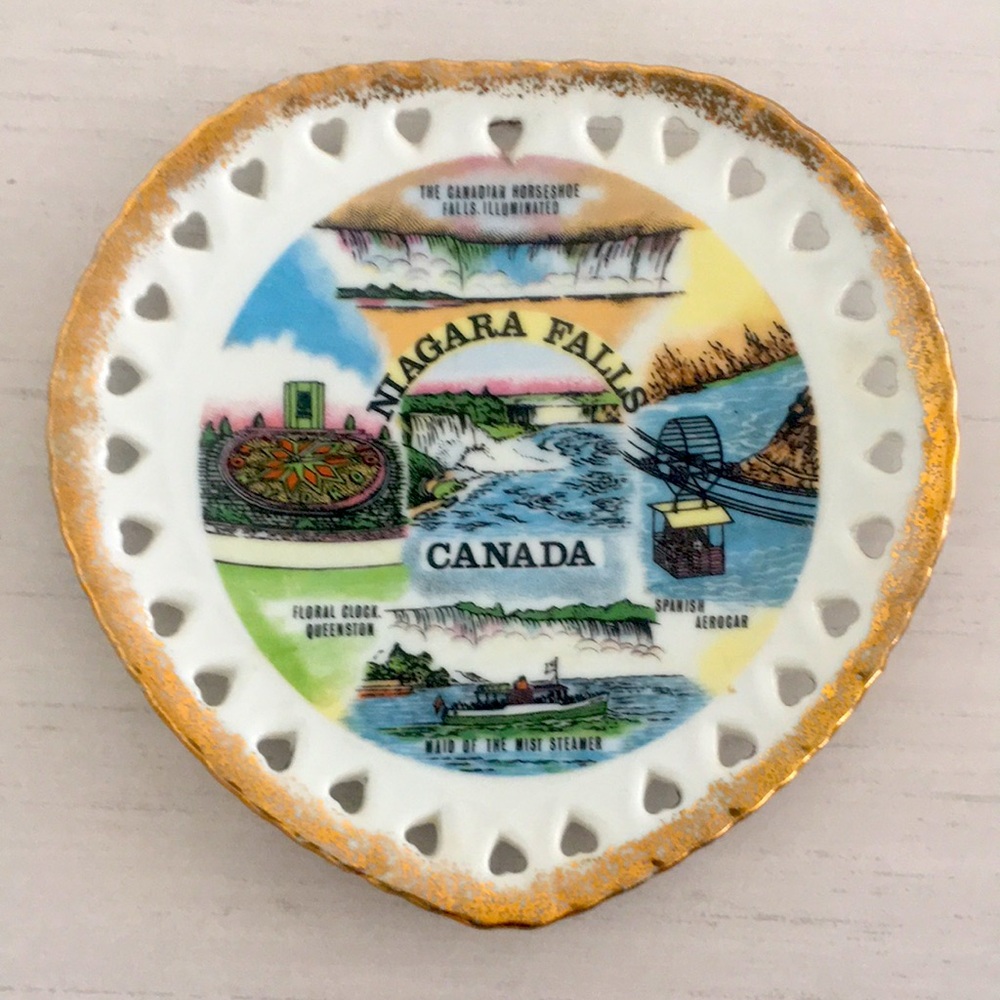 Niagara Falls Heart-Shaped Souvenir Plate - Kitschy Cutie!
